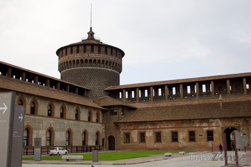 Fotka, Foto Castello Sforzesco (Milán, Itálie)