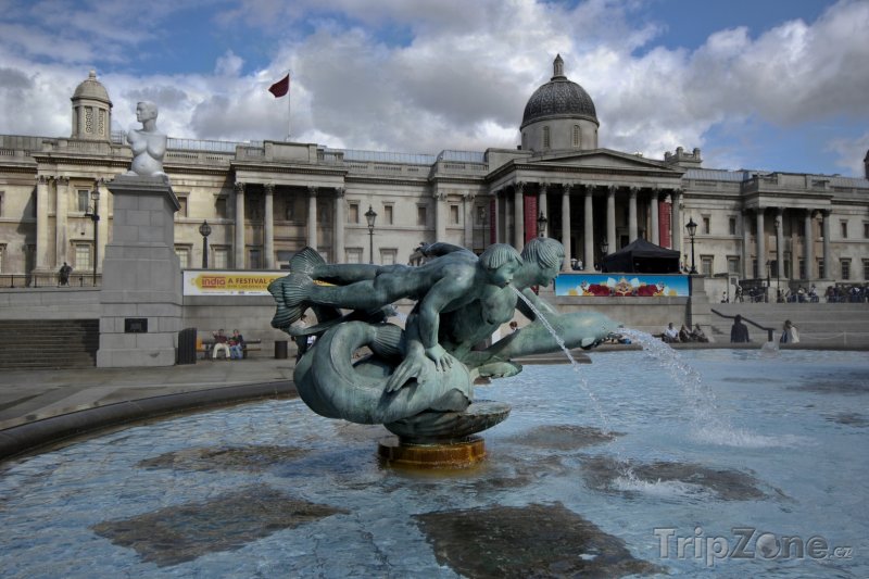 Fotka, Foto Fontána na Trafalgar Square (Londýn, Velká Británie)