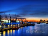 Hamburský přístav v noci