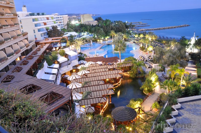 Fotka, Foto Limassol, záliv Akrotiri, hotel (Kypr)