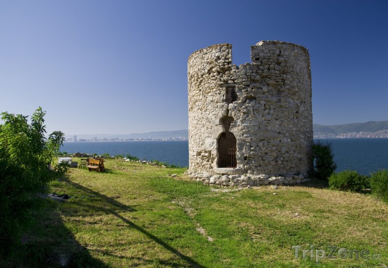 Fotka, Foto Nesebar, zřícenina (Centrální část pobřeží, Bulharsko)