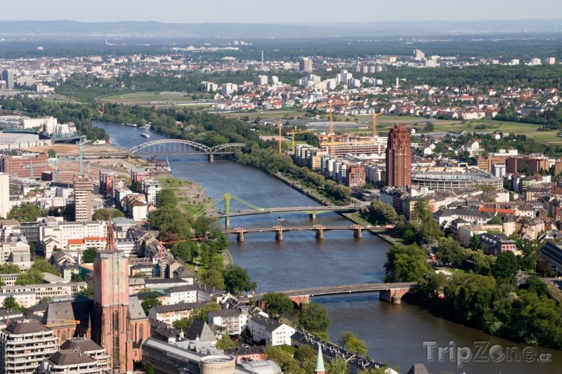 Fotka, Foto Pohled na řeku Mohan (Frankfurt, Německo)