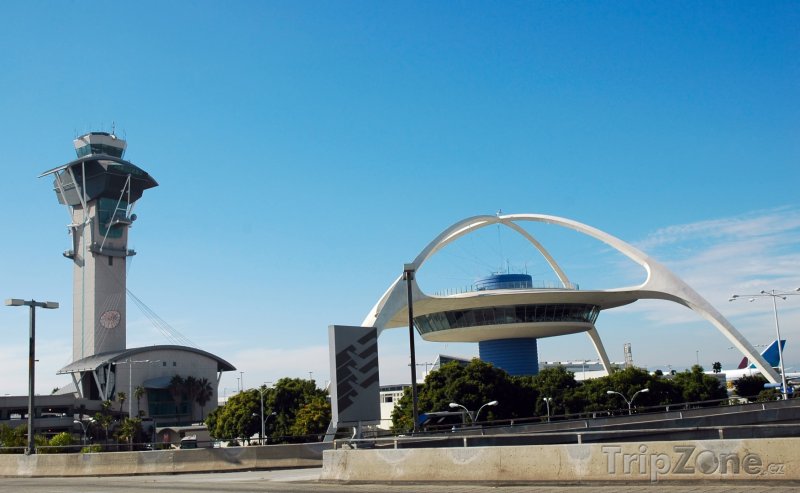 Fotka, Foto The Theme Building na letišti (Los Angeles, USA)