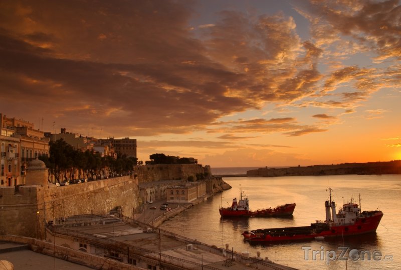 Fotka, Foto Valletta, město za rozbřesku (Malta)