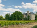 Zámek a vinice v Margaux, nedaleko Bordeaux