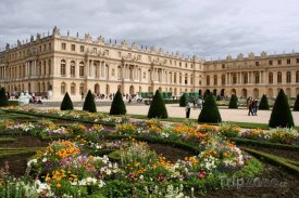 Zámek Versailles v okolí Paříže