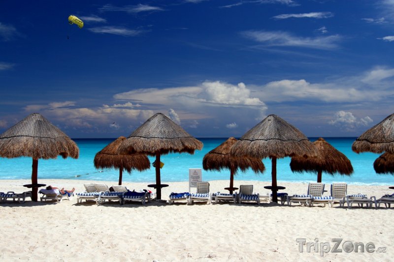 Fotka, Foto Cancún, pláž s bílým pískem (Mexiko)