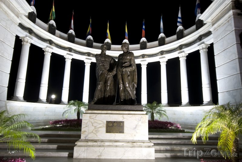 Fotka, Foto Guayaquil, pomník Simóna Bolívara a José de San Martína (Ekvádor)