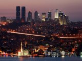 Istanbul - pohled na město v noci
