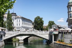 Most Tromostovje v Lublani