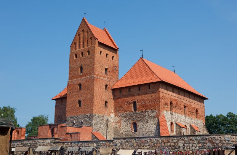 Fotka, Foto Ostrovní hrad Trakai na jezeře Galve (Litva)