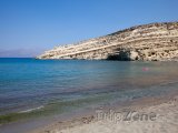 Skála s jeskyněmi v Matale na Krétě