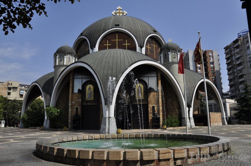 Fotka, Foto Skopje a kostel svatého Klimenta (Makedonie)