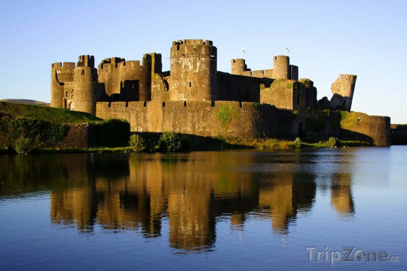 Fotka, Foto Wales - hrad Caerphilly (Velká Británie)