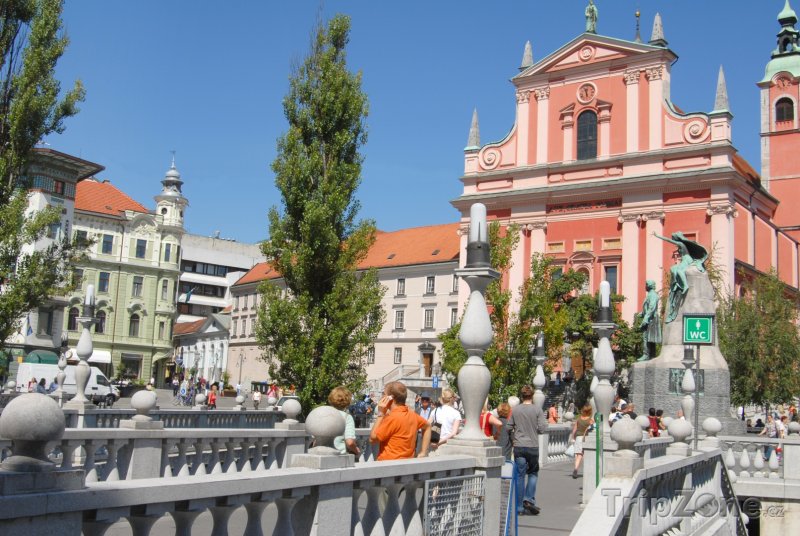 Fotka, Foto Františkánský kostel Zvěstování Panny Marie (Lublaň, Slovinsko)