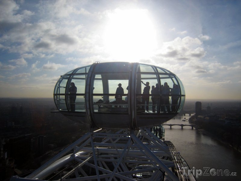 Fotka, Foto Kabinka vyhlídkového kola London Eye (Londýn, Velká Británie)