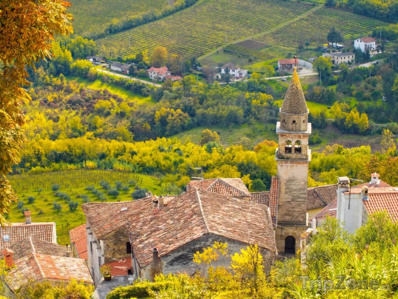 Fotka, Foto Kostel ve vesnici Motovun, poloostrov Istrie (Chorvatsko)