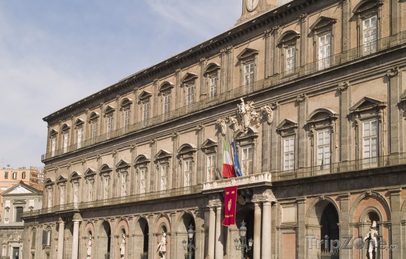 Fotka, Foto Královský palác (Palazzo Reale) (Neapol, Itálie)