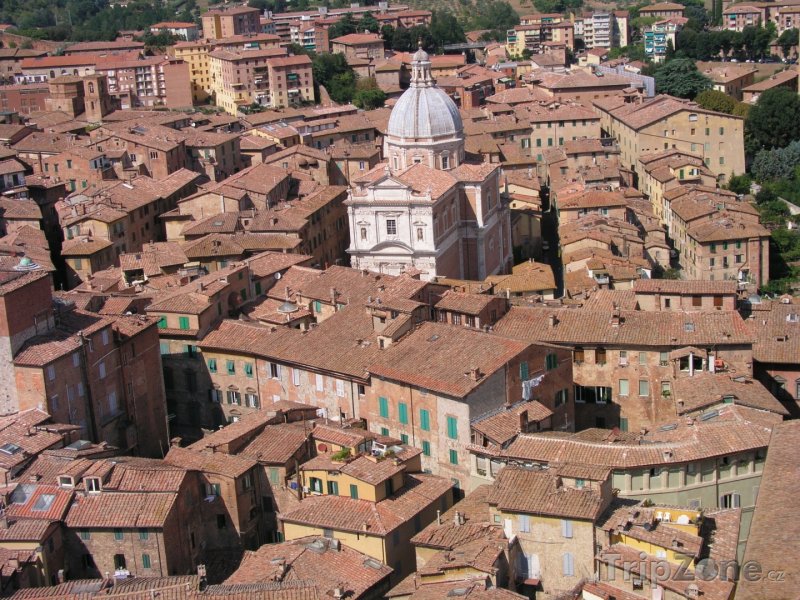 Fotka, Foto Malebné město Siena (Itálie)