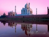 Monumentální pomník Tádž Mahal v Ágře