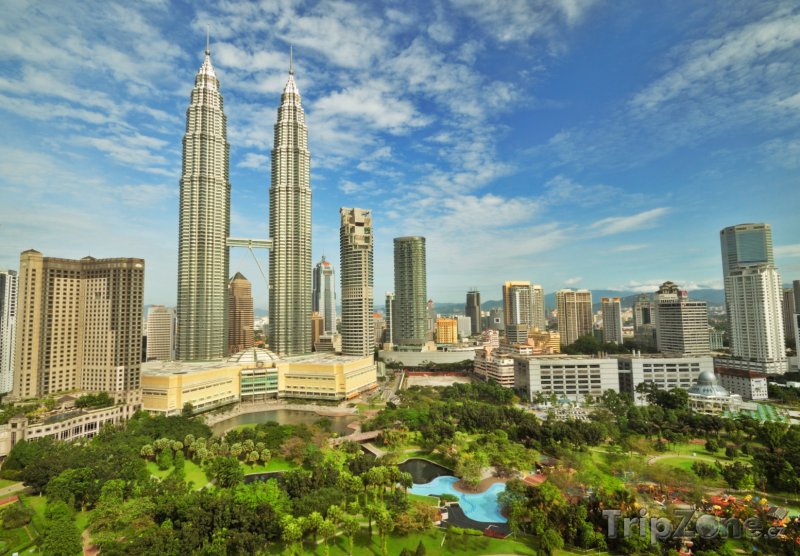 Fotka, Foto Mrakodrapy Petronas Twin Towers v hlavním městě Kuala Lumpur (Malajsie)
