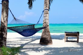 Pláž na Zanzibaru lákající k odpočinku