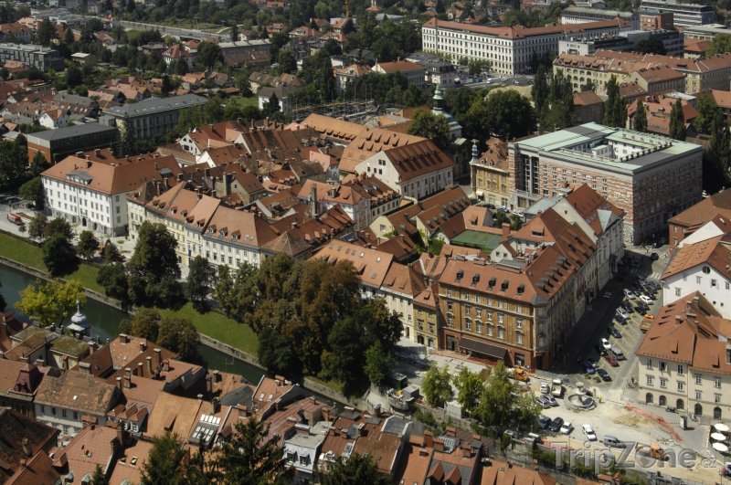 Fotka, Foto Pohled na město z ptačí perspektivy (Lublaň, Slovinsko)