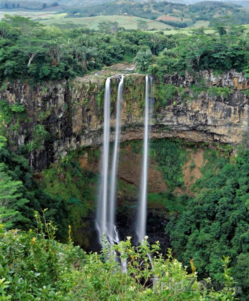 Fotka, Foto Proslulé vodopády v oblasti Chamarel (Mauricius)