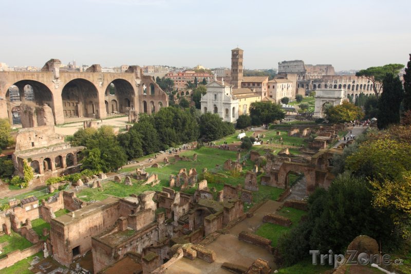 Fotka, Foto Ruiny antického fóra v Římě (Itálie)