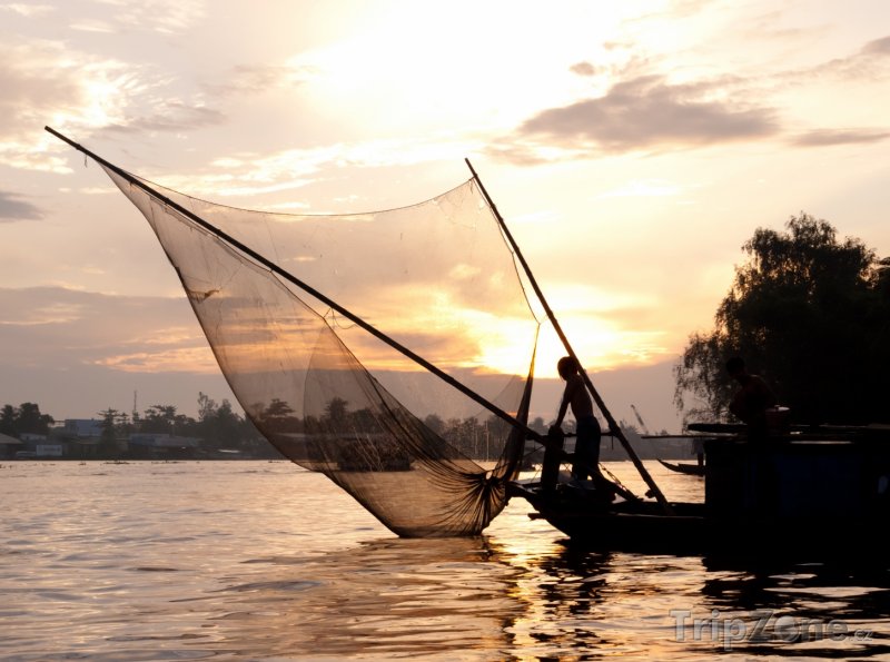 Fotka, Foto Rybář na řece Mekong ve městě Can Tho (Vietnam)