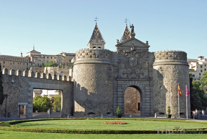 Fotka, Foto Toledo, městská brána Puerta de Bisagra (Španělsko)