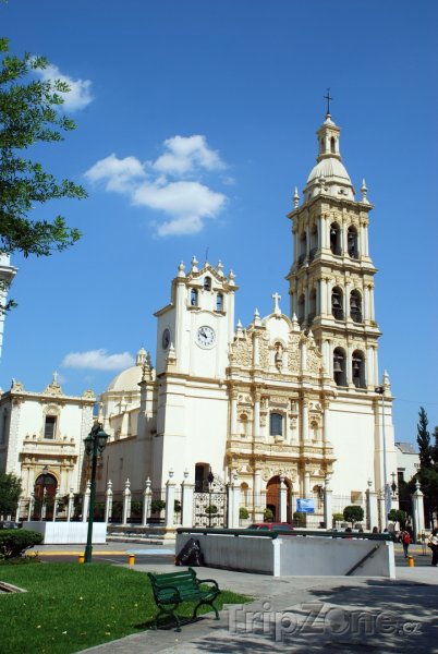 Fotka, Foto Barokní katedrála v Monterrey (Mexiko)