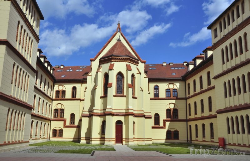 Fotka, Foto Bishopův palác (Záhřeb, Chorvatsko)