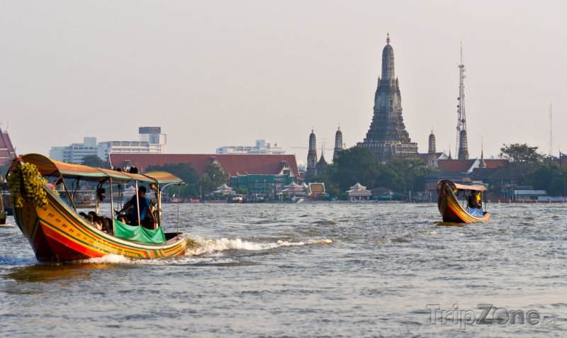 Fotka, Foto Chrám Wat Arun na řece Chao Phraya (Bangkok, Thajsko)