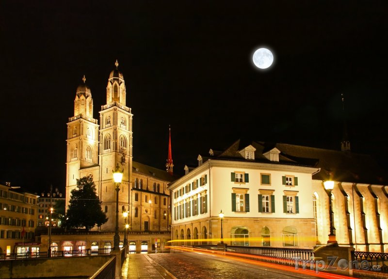Fotka, Foto Curych - katedrála Grossmunster (Švýcarsko)