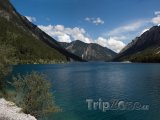 Jezero Plansee v Tyrolsku