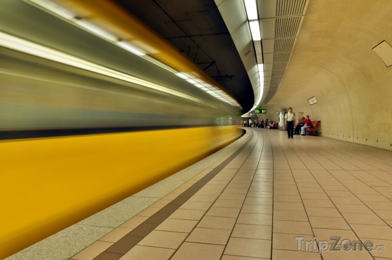 Fotka, Foto Metro ve Stuttgartu (Bádensko-Württembersko, Německo)
