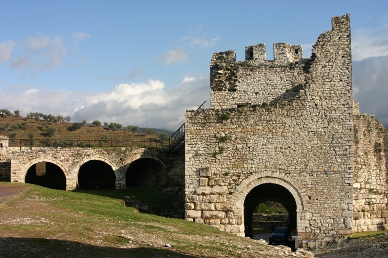 Fotka, Foto Pevnost ve měste Berat (Albánie)