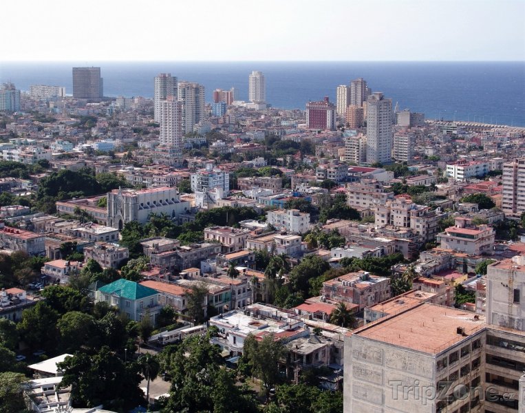 Fotka, Foto Pohled na havanské mrakodrapy (Havana, Kuba)