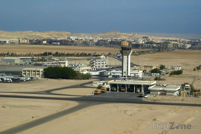 Fotka, Foto Pohled na nedaleké letiště (Hurghada, Egypt)