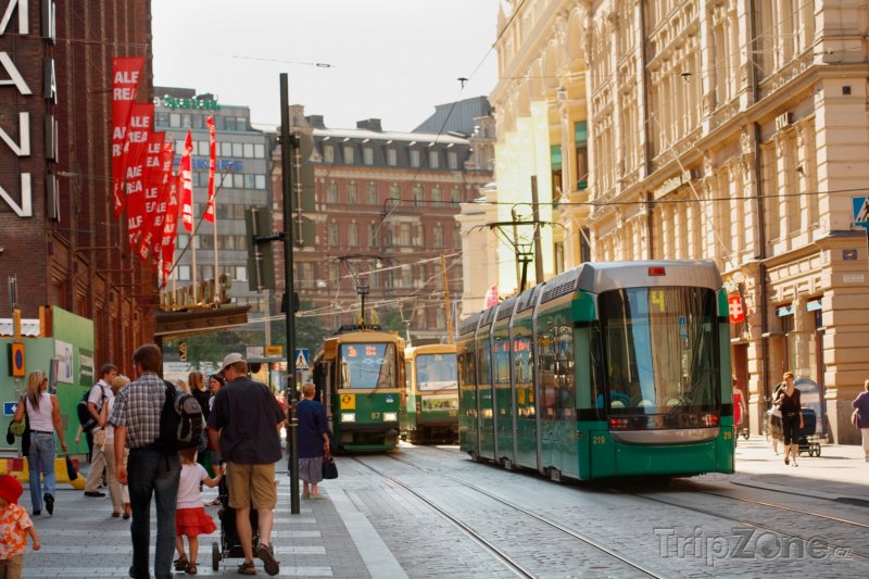 Fotka, Foto Tramvaje v centru města (Helsinky, Finsko)