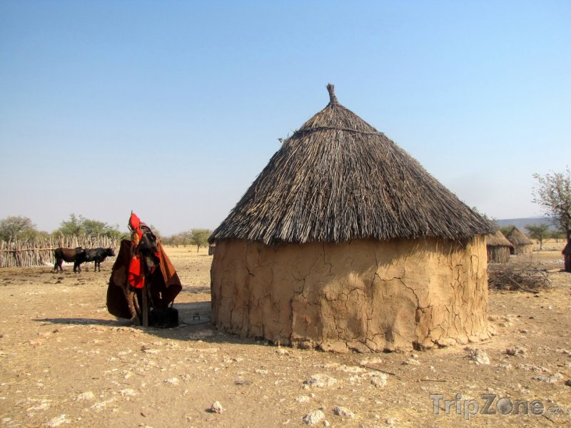 Fotka, Foto Chýše v himbské vesničce (Namibie)