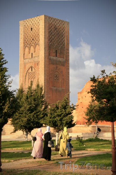 Fotka, Foto Detail Hassanovy věže (Rabat, Maroko)