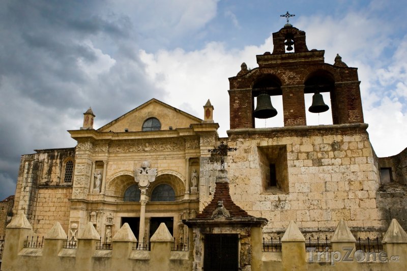 Fotka, Foto Kostel v Santo Domingu (Dominikánská republika)