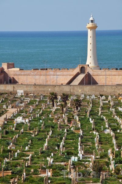 Fotka, Foto Maják u hřbitova (Rabat, Maroko)