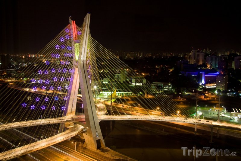 Fotka, Foto Most Octávio Frias de Oliveira v noci (Sao Paulo, Brazílie)