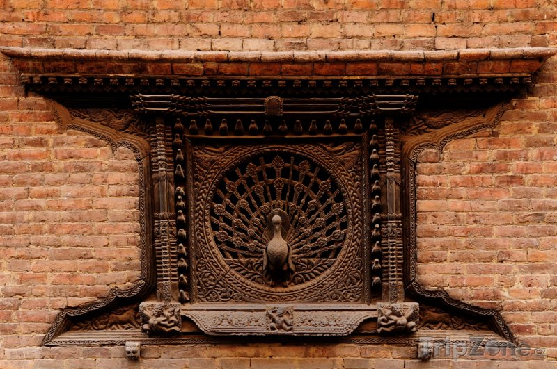 Fotka, Foto Páví okno ve městě Bhaktapur (Nepál)