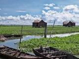 Plovoucí domy na jezeře Tonlesap
