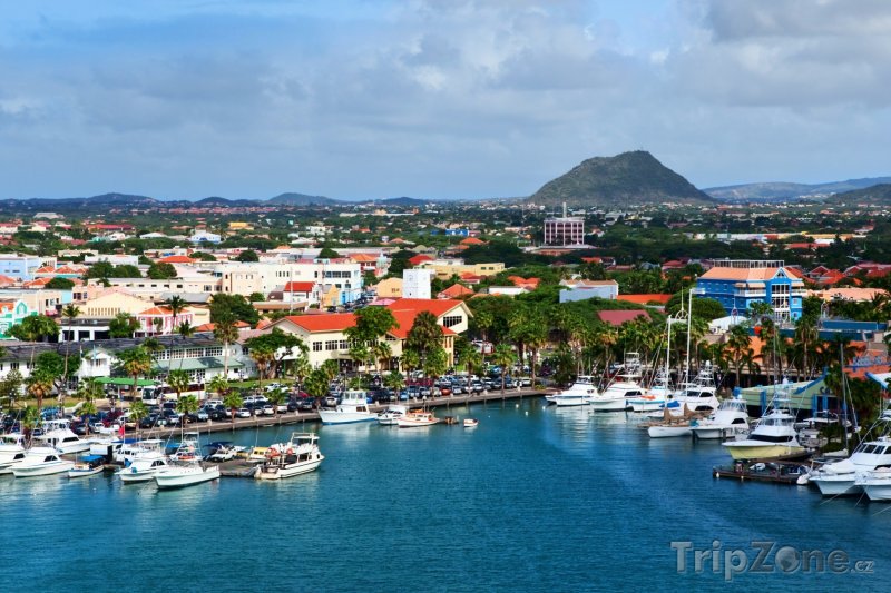 Fotka, Foto Přístav u města Oranjestad (Aruba)