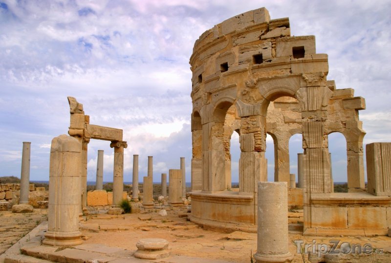 Fotka, Foto Ruiny římského trhu v Laptis Magna (Libye)